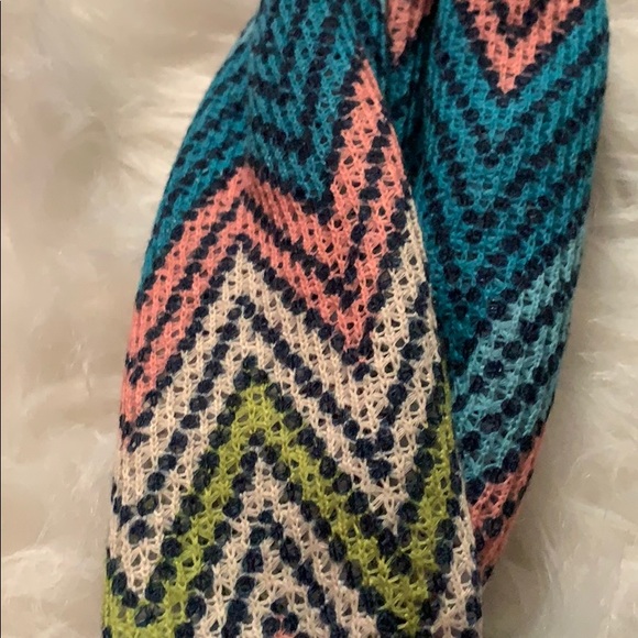 Multicolor Infinity scarf - Picture 2 of 2